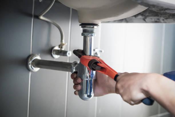 Best Emergency Plumber  in Fox Farm College, WY